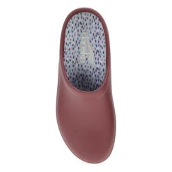 Dansko Kaci Wine Molded 10 Dansko Kaci Wine Molded -Dansko Shop 4146888800 VIT