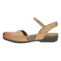 Dansko Rowan Wide Honey Distressed -Dansko Shop 6032585300 SDL