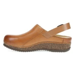 Dansko Merrin Tan Waxy Milled 7 Dansko Merrin Tan Waxy Milled -Dansko Shop 9605645300 SDL
