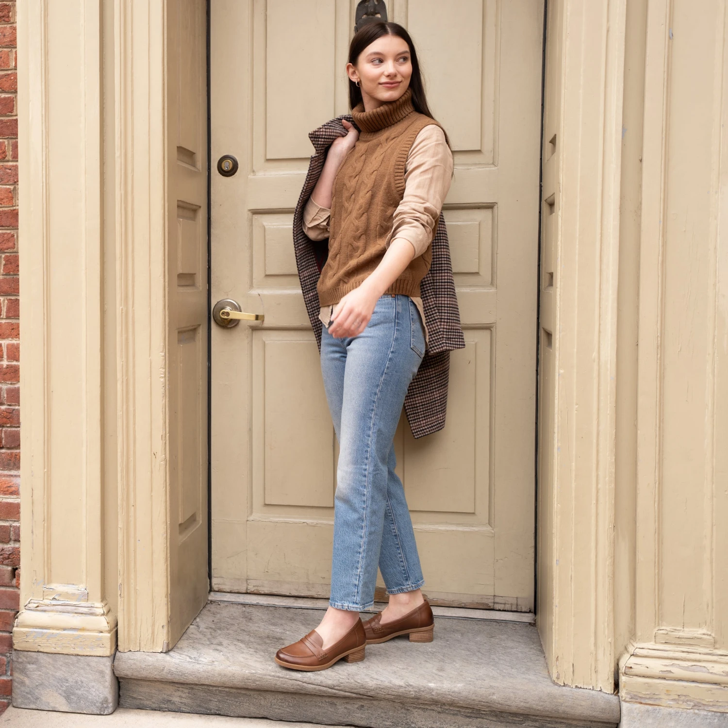 Dansko Danica Wide Tan Waterproof Burnished 5 Dansko Danica Wide Tan Waterproof Burnished - Image 5