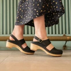 Dansko Lucia Black Oiled Pull Up 14 Dansko Lucia Black Oiled Pull Up -Dansko Shop Lucia Black PDP 2 2400x2400 c23f8478 5554 49fd ade5 de8cbe2c3890