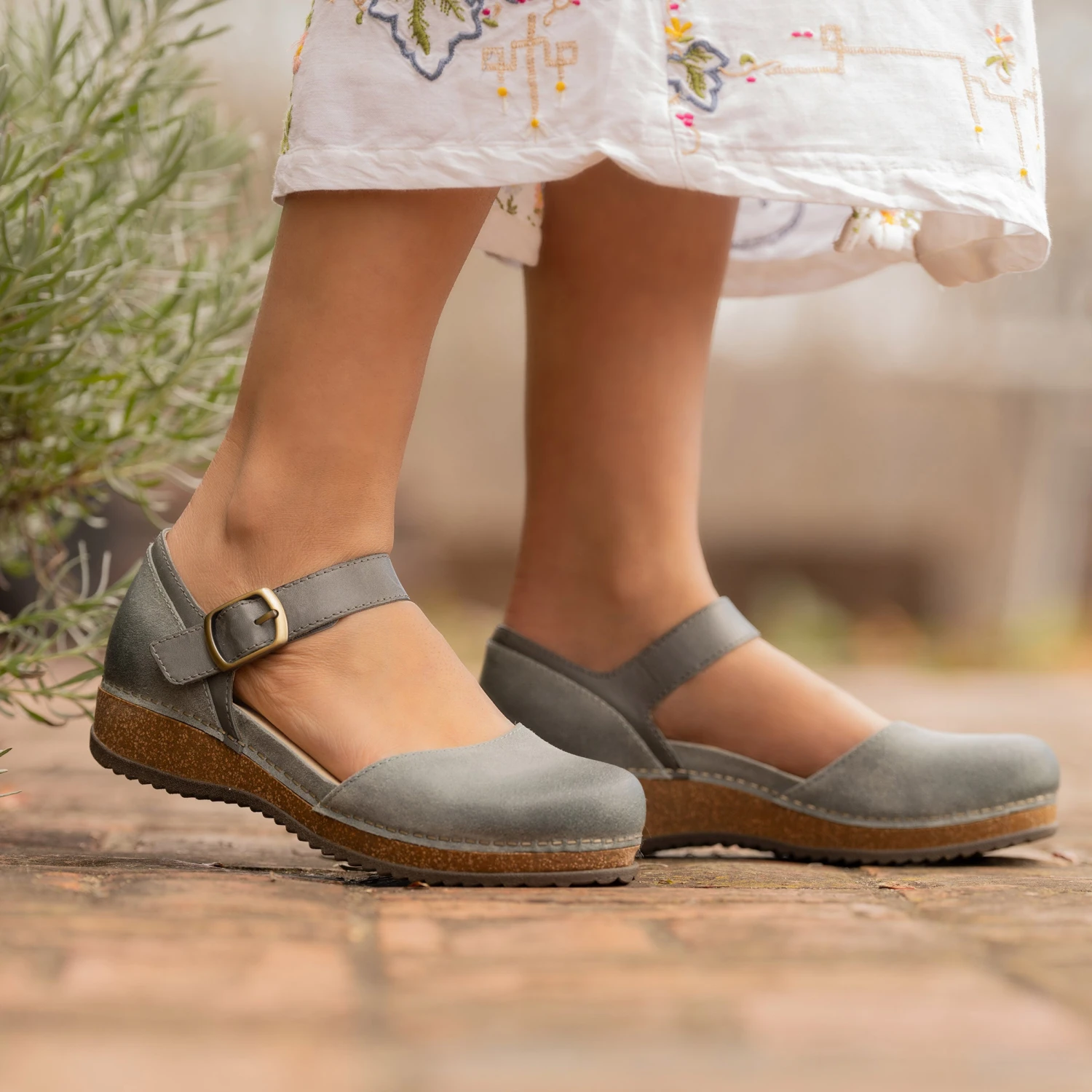 Dansko Mae Denim Burnished Suede 2 Dansko Mae Denim Burnished Suede - Image 2