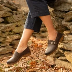 Dansko Margaret Chocolate Burnished Calf -Dansko Shop Margaret Chocolate PDP 2 2400x2400 67fddc1a ad1f 4c6a b887 eb659473b983