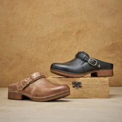 Dansko Millie Tan Waxy Brush Off -Dansko Shop Millie Black Tan PDP 2400x2400 bacb8b62 061a 42ec 89f2 eaf7e3af6f8c 1