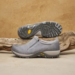 Dansko Pippy Grey Waterproof Burnished Suede 13 Dansko Pippy Grey Waterproof Burnished Suede -Dansko Shop Pippy Gray PDP 3 2400x2400 4968e4dc eb73 4c9c a0e3 83afeffe6cc2