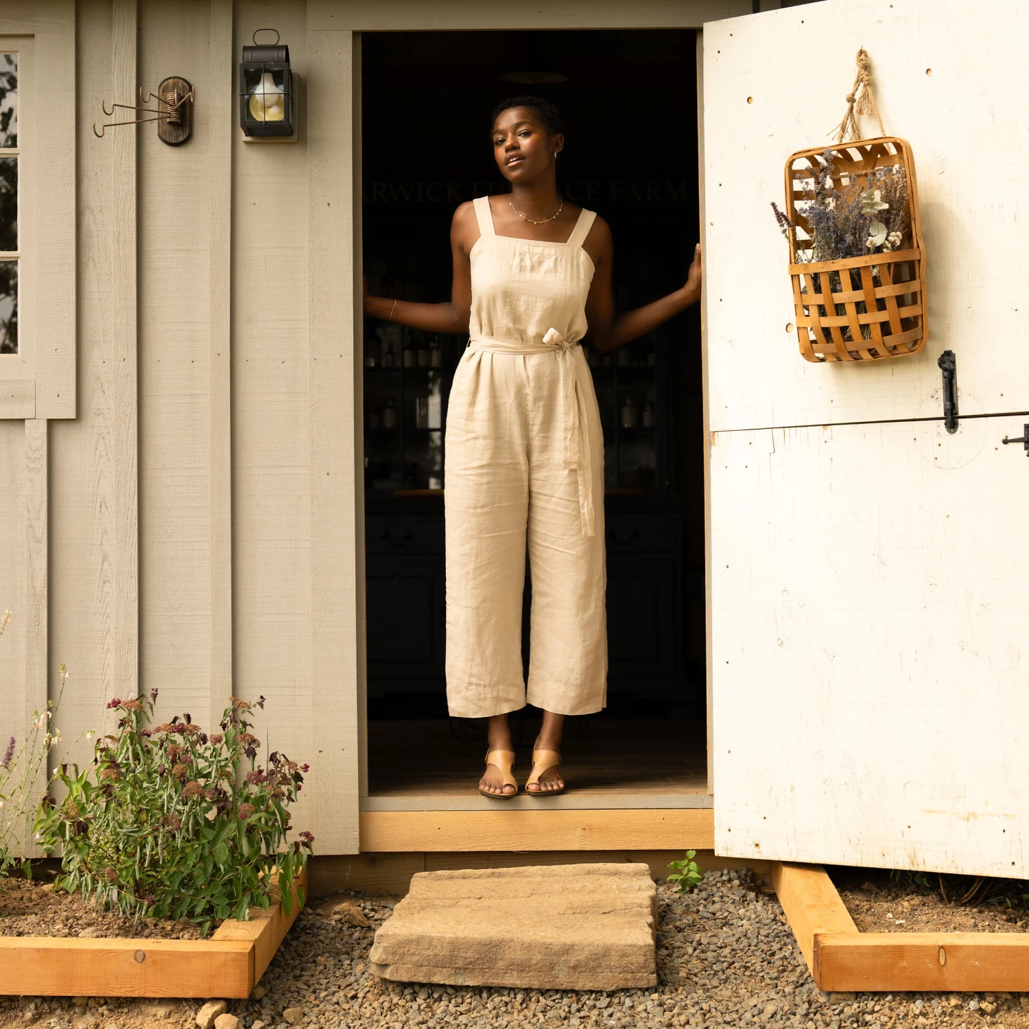 Dansko Reece Honey Distressed 6 Dansko Reece Honey Distressed - Image 6