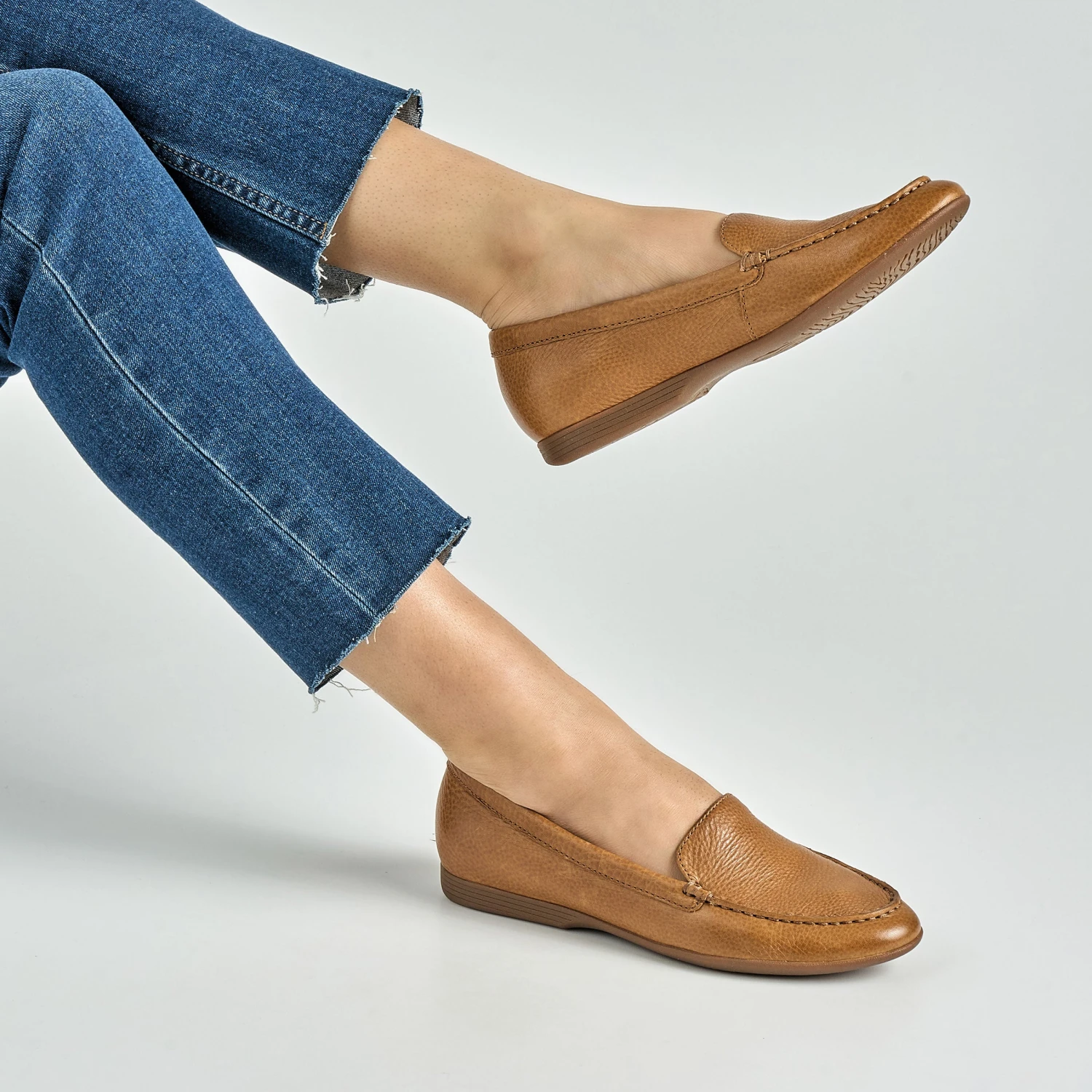 Dansko Lorri Tan Waxy Milled 2 Dansko Lorri Tan Waxy Milled - Image 2