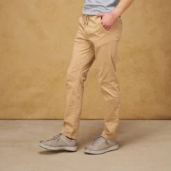 Dansko Trevor Stone Burnished Suede -Dansko Shop S25 Tucson Trevor Stone onfoot 2400x2400 10558d31 d1d1 4f96 accb 4cfdfd1b47ab