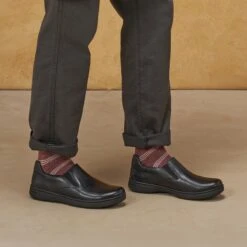 Dansko Shop 24 Dansko Shop -Dansko Shop S25 Tuscon Thomas Black 2400x2400 41f228ca ef0a 42b8 a3b1 54ce1d03d9b4