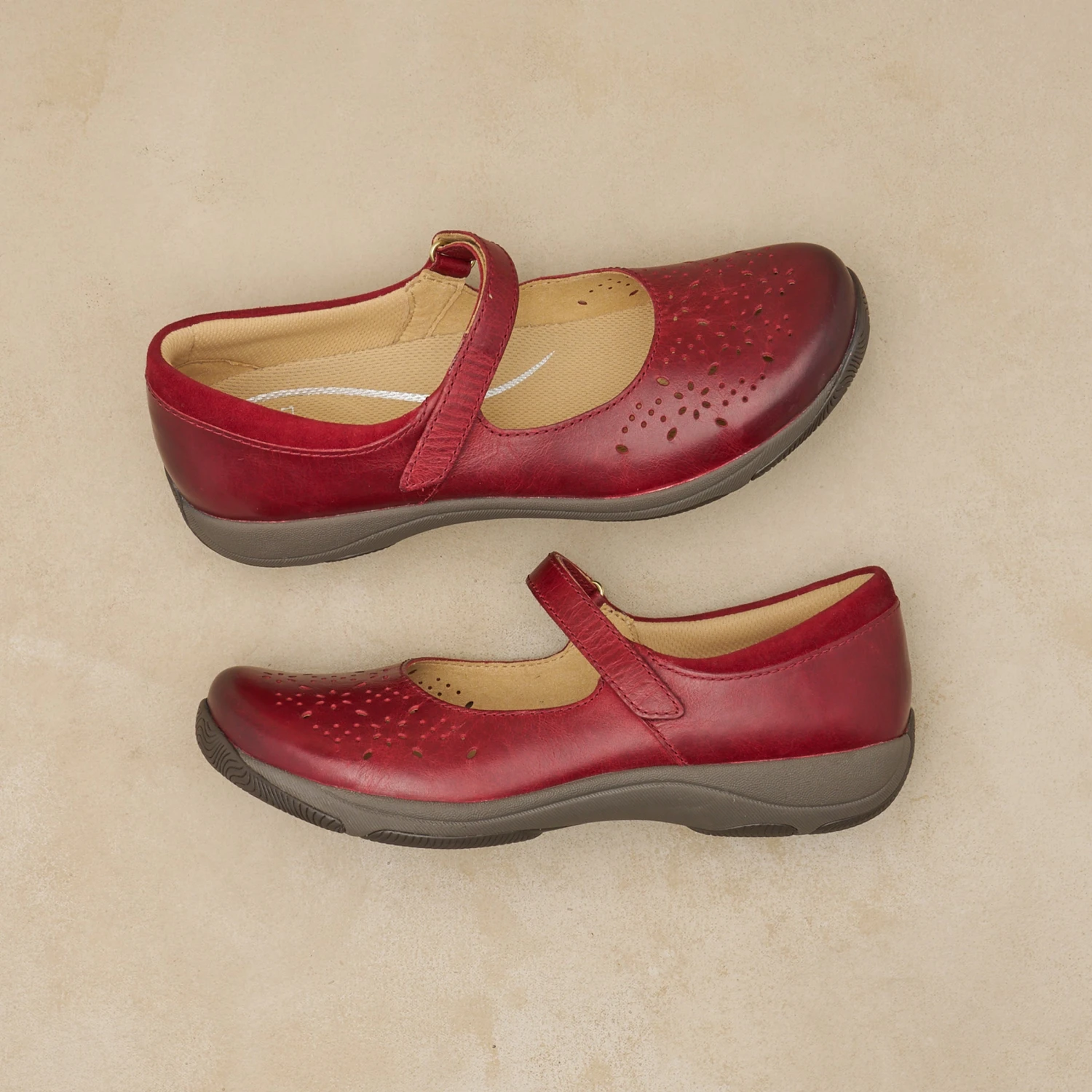 Dansko Stacy Wide Red Waxy Burnished 9 Dansko Stacy Wide Red Waxy Burnished - Image 9